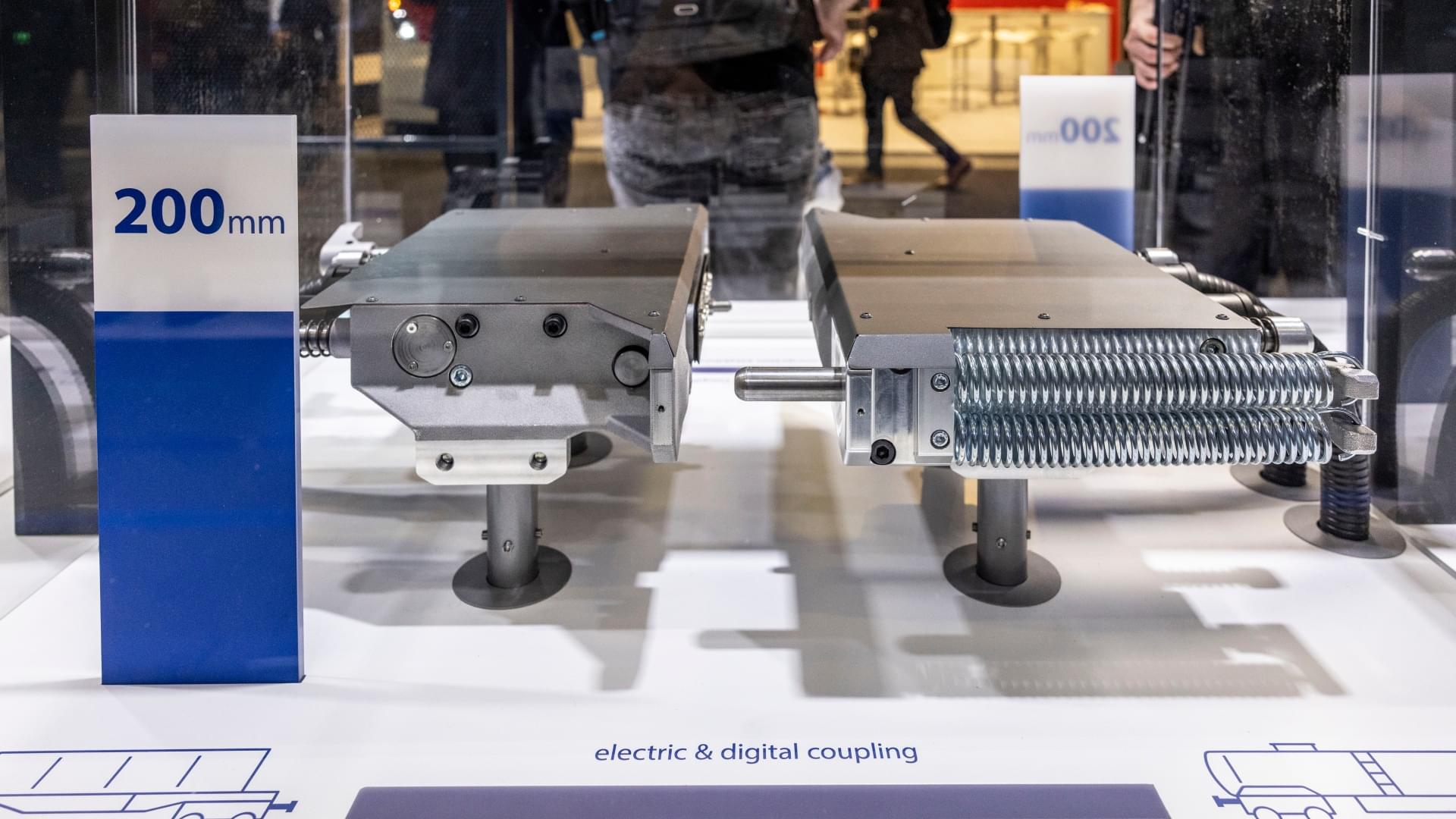 Electric contact coupler of Knorr-Bremse at InnoTrans2022