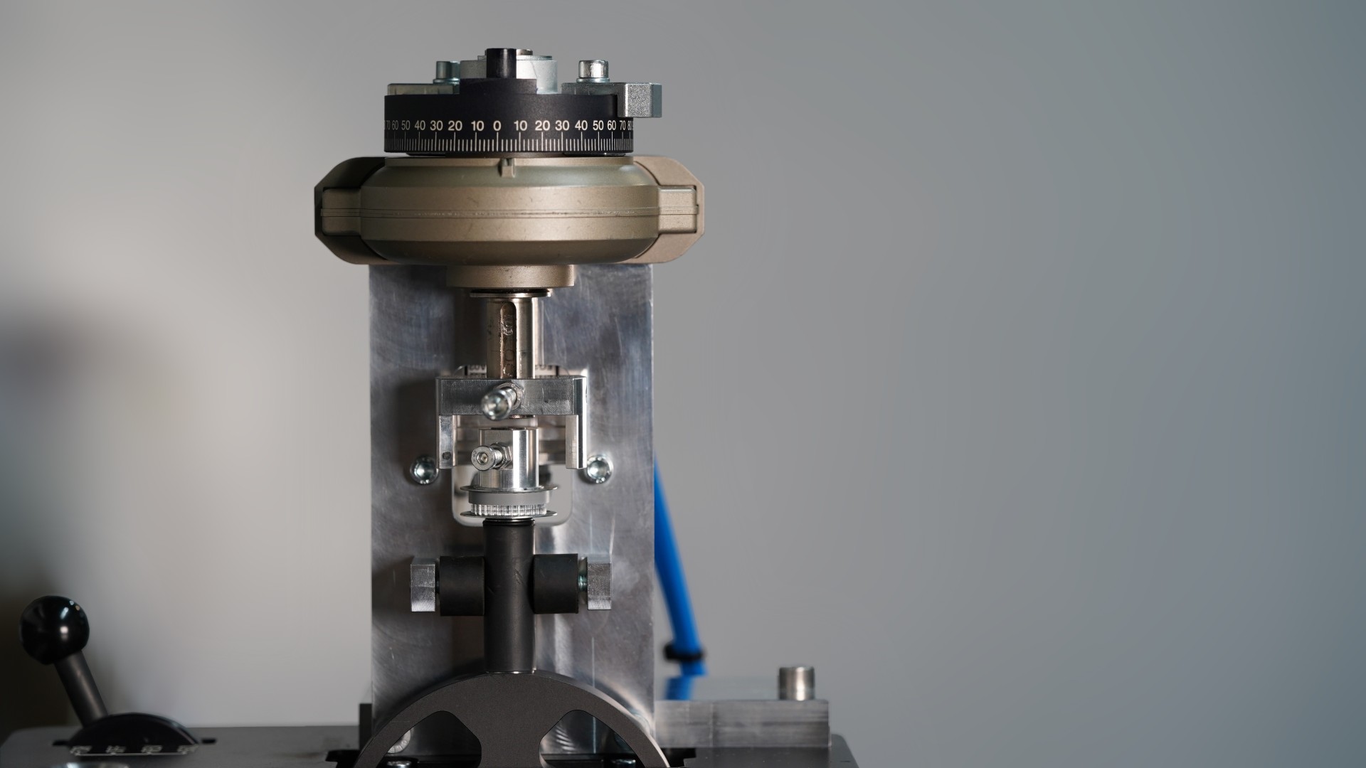 Precision mechanical device on metal structure