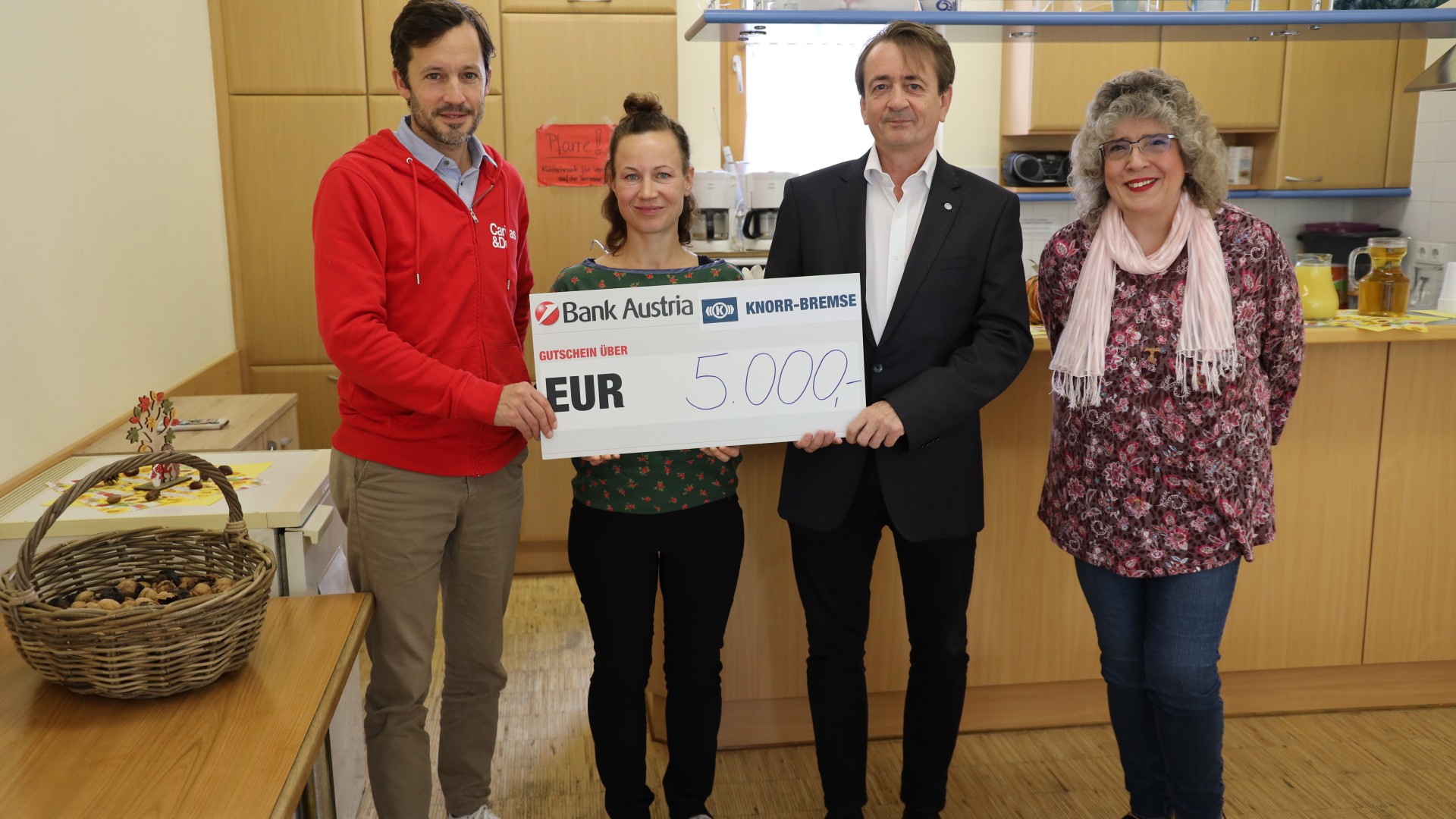 Local activity for Christmas at Knorr-Bremse Mödling, Austria