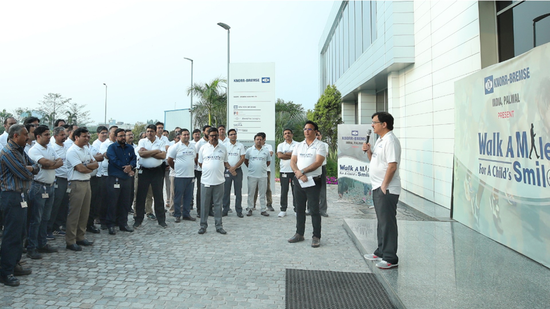 Knorr-Bremse employees at community event in Palwal